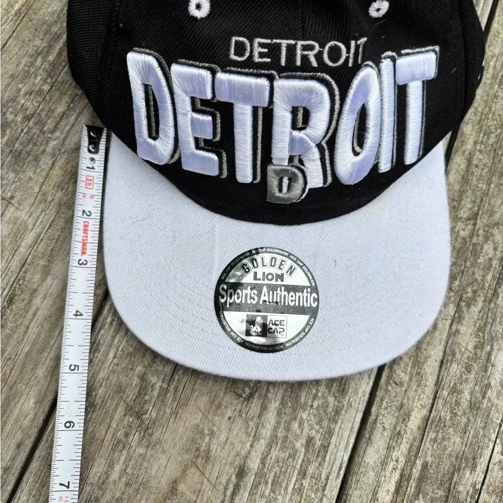 Black and Gray Detroit Cap - Picture 6 of 10